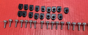 MUSTANG 1965-1967 CONVERTIBLE BOOT SNAP STUD KIT WITH RETAINING CLIPS & NUTS. 34 PIECES (not original)